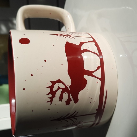 Tim Hortons Collectible 2019 Holiday Moose Coffee/Tea Mug - Picture 1 of 8